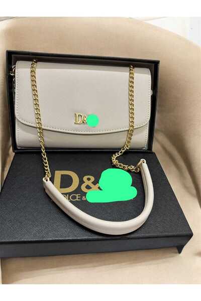 DS18 Shoulder bag, an exact copy of the famous brand. It comes with a box, a bag, and a warranty card with the same brand name.