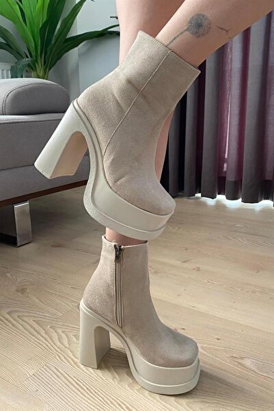 Les Passent Cizme de damă din piele intoarsa crem cu toc cu platforma de 12 c...