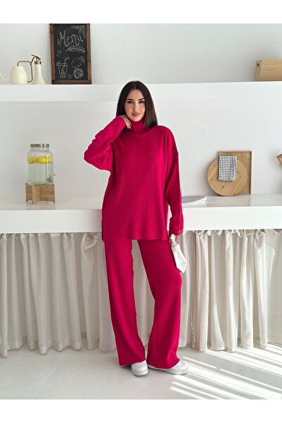 02Lady Fashion Button Detailed Turtleneck Knitwear Set