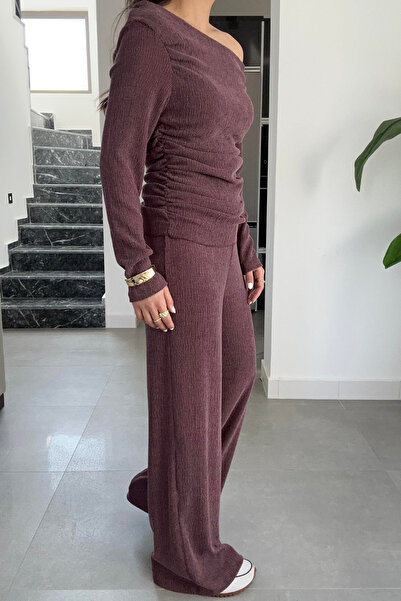 Paw Garage Women's Sienna Winter Side Gathered Long Sleeve Crinkle Wrap Top and Bottom Set