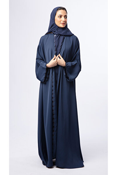 outline Wavy cut bell-shaped abaya