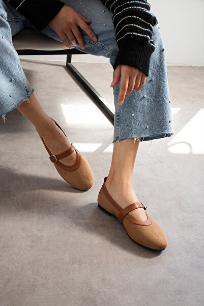 BERFONA ΠΑΠΟΥΤΣΙΑ ΜΙΛΑΝΟ ΤΑΜΑΝΑ ΔΕΡΜΑΤΙΝΑ ΣΟΥΤΕΤ ΜΠΑΜΠΕΤ