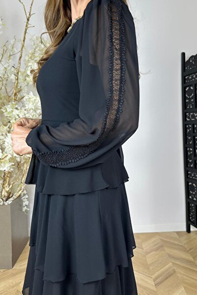 gesmoda G1535 Eteği Katlı Kol Detaylı Şifon Elbise Siyah