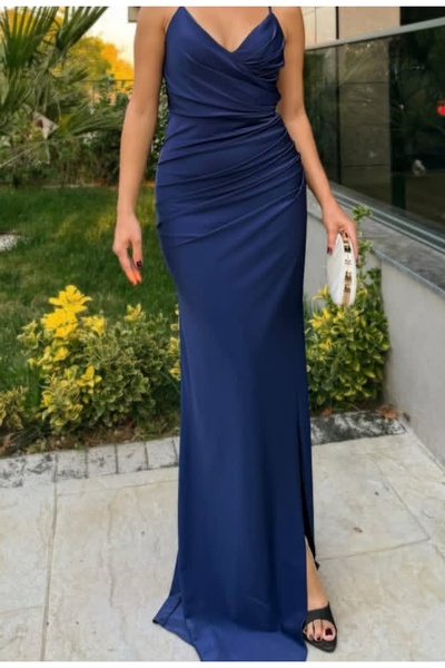 Elizar Moda فستان بحمالات كتف باللون الأزرق الداكن وظهر مكشوف