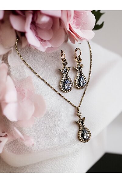 FAYRA ACCESSORIES Zircon Stone Tulip Figured Earrings and Necklace Set