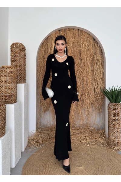 Afiş Butik Siyah Triko Çiçek Detaylı Maxi Elbise