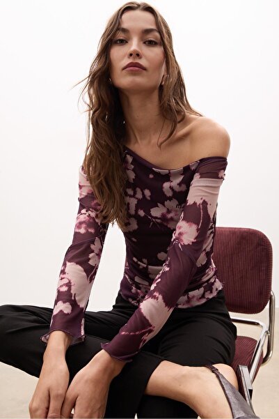 Stradivarius Printed asymmetric tulle T-shirt