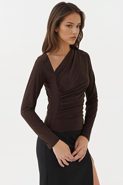 Hiccup Πλεκτό μπλουζάκι με ασύμμετρο γιακά και μακριά μανίκια