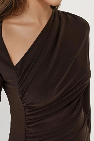 Hiccup Πλεκτό μπλουζάκι με ασύμμετρο γιακά και μακριά μανίκια