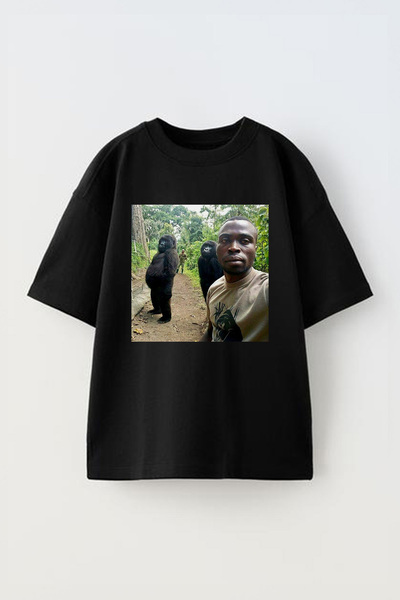 Anetos تي شيرت أسود كبير الحجم من القطن للجنسين مطبوع عليه Kankalar