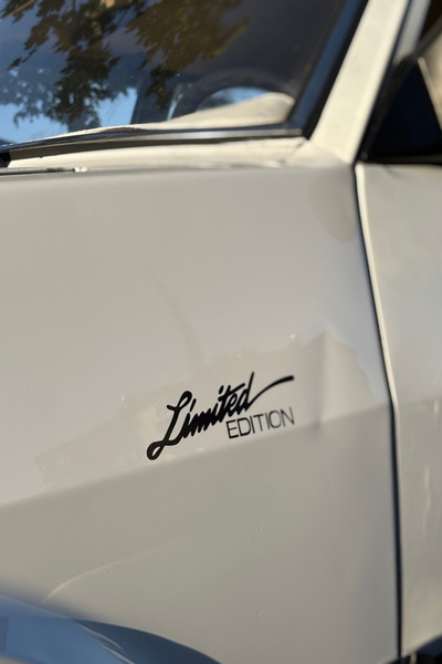 Banxtre Motor-Araba-Kask için Siyah Renk Limited Edition Sticker Etiket (1 Adet)