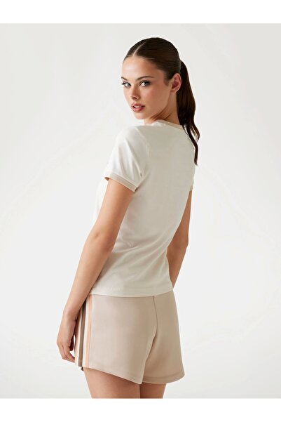 Guess Γυναικείο μπλουζάκι Carmen White Active Slim Fit V5YI01J1314-G1O6