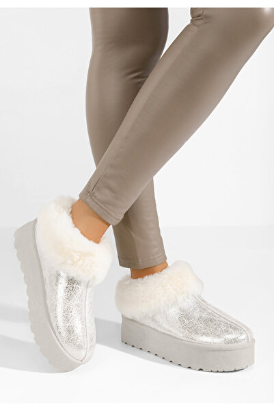 B T Shoes Střibrné kotníkové kozačky na platformě Maily