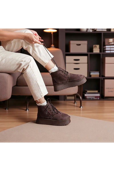 Jarrox Molly Kürklü Bağcıklı Hafif Düz Poli Tabanlı Rahat Günlük Kadın Bot