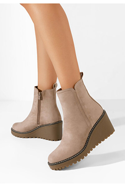 B T Shoes Khaki kotníkové boty na klínku Chetana V2