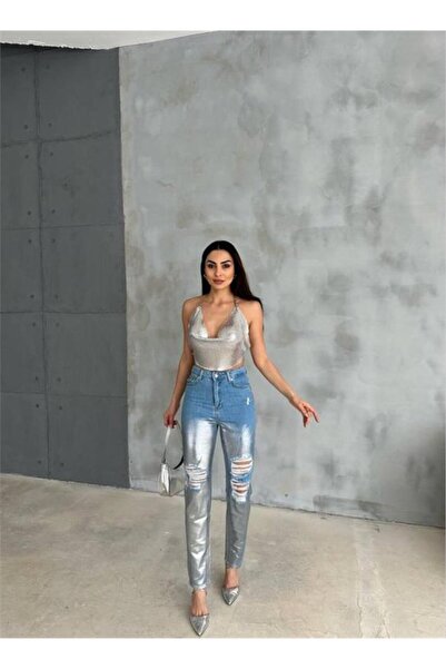 ELEVA FEMME Knee Ripped Mom Jeans - Silver