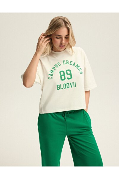 Bloovii Women's T-Shirt Boxy Top College Style Oversize Relaxed Fit | Kayci