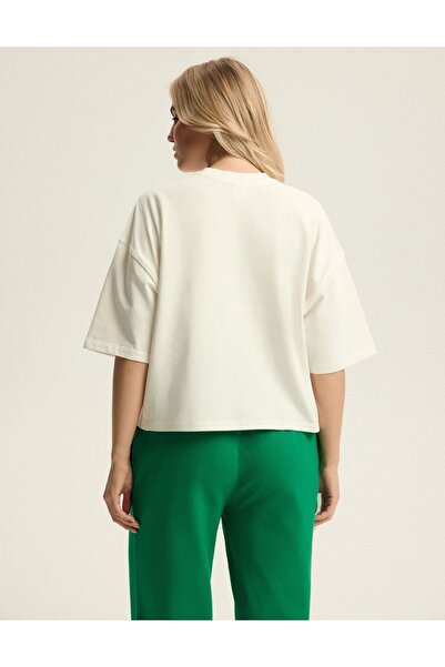 Bloovii Women's T-Shirt Boxy Top College Style Oversize Relaxed Fit | Kayci