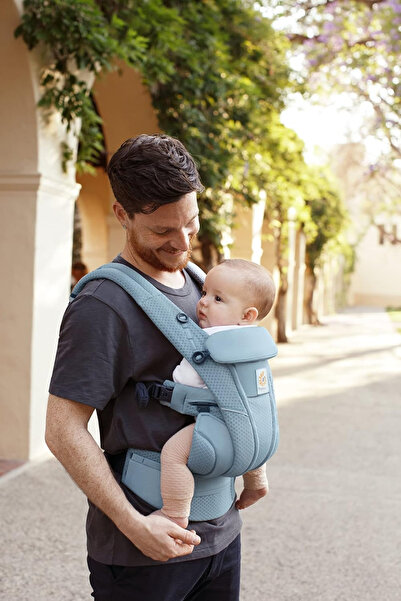 Ergobaby Omni Breeze Bebek Taşıyıcı, Slate Mavisi, 4 Pozisyon, Ergonomik & Nefes Alabilir