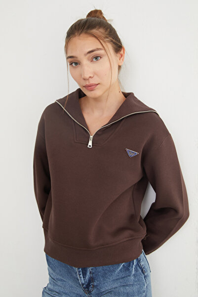 Fulla Moda 3 Thread Triangle Metal Emblem Sweatshirt