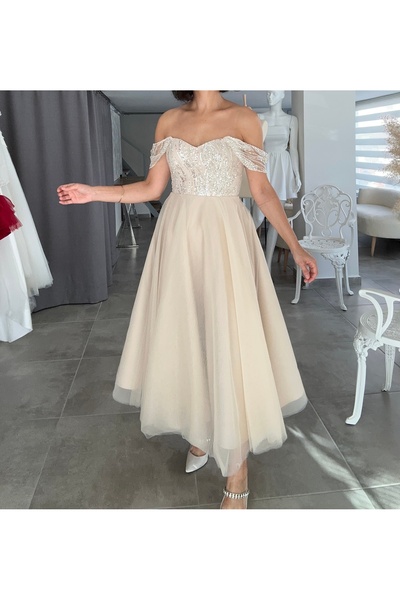 SEDABULBULTASARİM Düşük Kol Straplez Dantelli Taşlı Tüllü Midi Boy Abiye Elbise