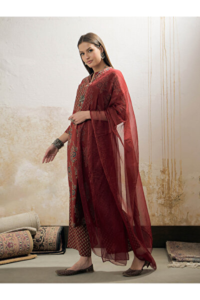Sassafras By Styli Maroon Floral Straight Kurta with Pencil Pants and Dupatta Set