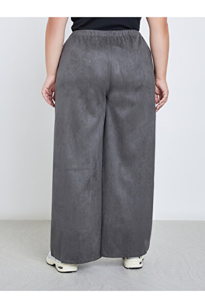 Styli Plus NYC Back Graphic T-Shirt and Side Stripe Pyjama Set