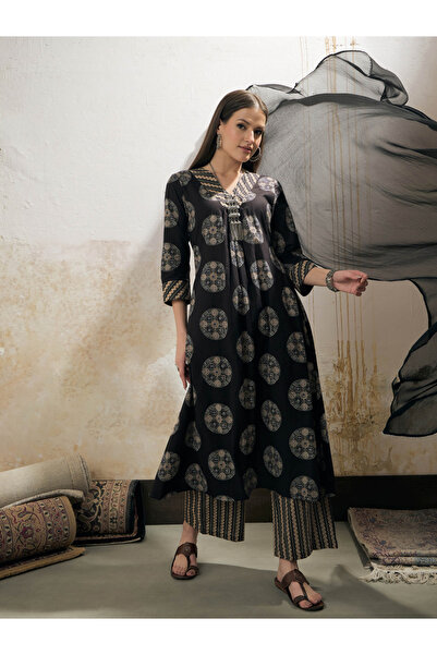 Sassafras By Styli Black Geometric Print V-Neck Kurta with Pencil Pants and Dupatta Set