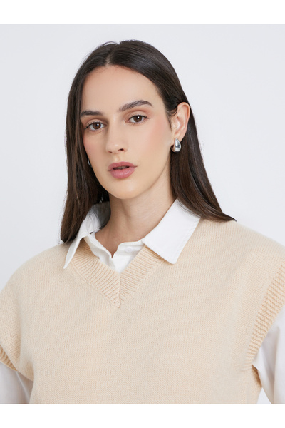 Styli Women Beige Boxy Fit Knit Vest