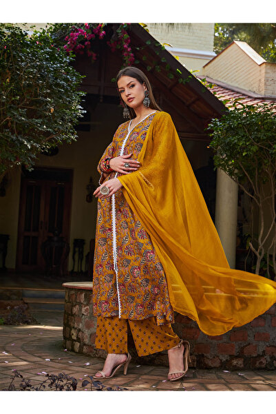 Sassafras By Styli Mustard Floral Front Slit Kurta with Pencil Pants and Dupatta Set