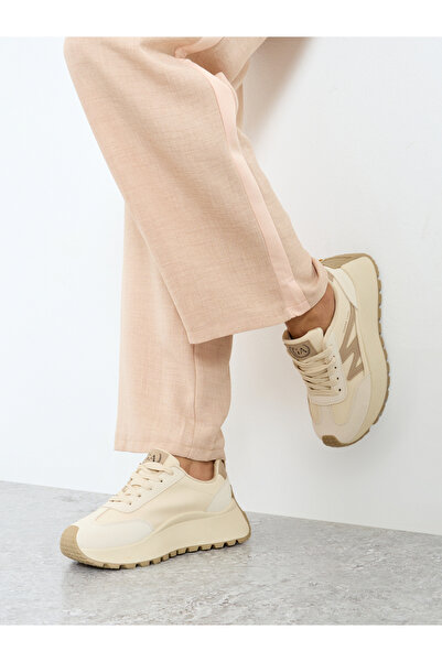 Styli أحذية رياضية بأربطة ونعل مكتنز