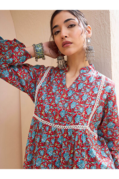 Sassafras By Styli Red Floral Front Pintuck Kurti