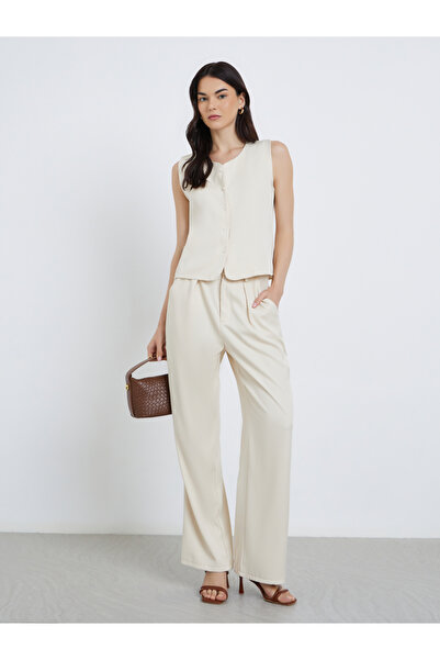 Take Two By Styli Solid Sleeveless Buttoned Top and Pant Co-Ords