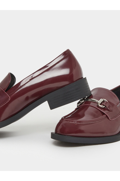 Raid By Styli Burgundy Patent Loafers with Buckle Detail
