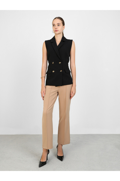 Refka By Styli Solid Mid Rise Regular Fit Trousers with Pintuck Detail