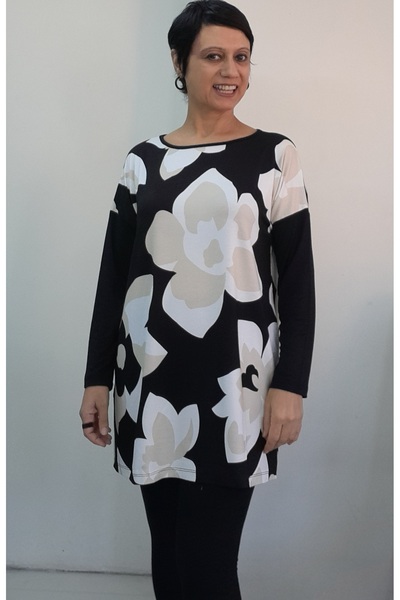 Mertcan Butik Black and White Ecru Floral Print Sleeve Tip Black Color-Blocked Boat Neck Low Sleeve Combed Viscose T-Shirt