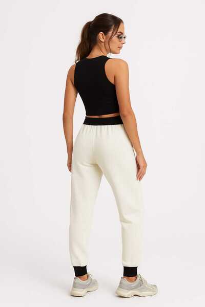 STITCH by MH Women Regular Fit Zipper Joggers