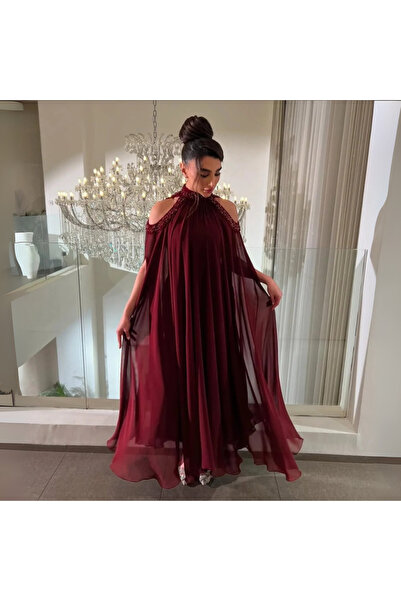 Nice Model Long chiffon evening dress with crepe stretch