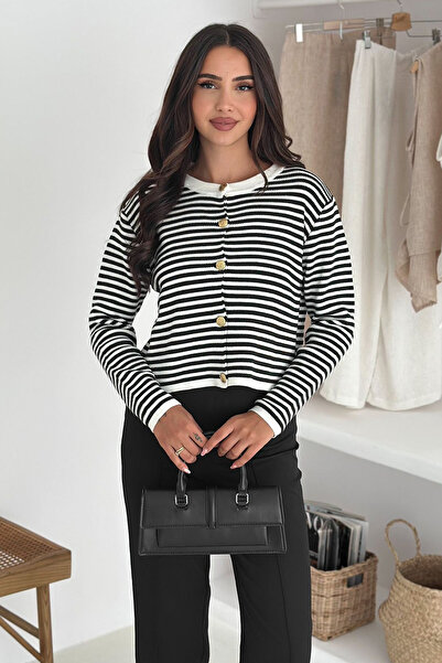 Noa Noa Women's Striped Buttoned Blouse – Gold Detail & Fitted Cut