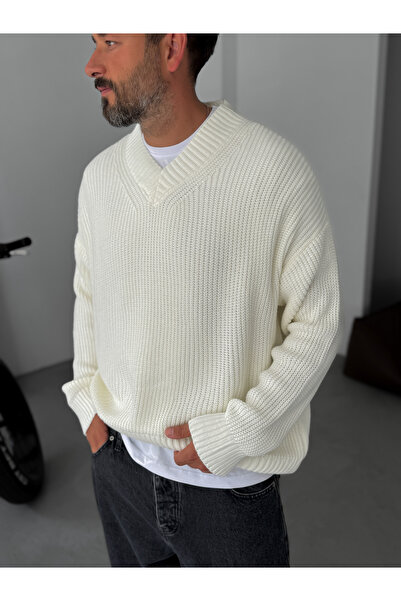 BYBASICMAN Ecru Embroidery Detailed V-Neck Knitted Sweater Tw-1014