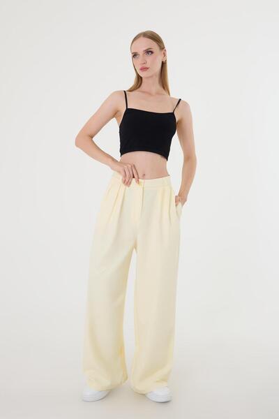 Hazel Woman's yellow pleated detail Palazzo Pants