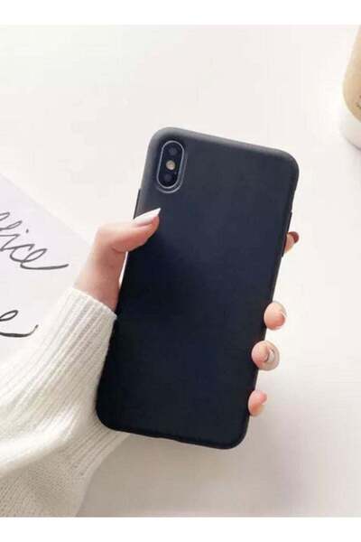Generic Flexible and modern silicone case for iPhone Xr black color