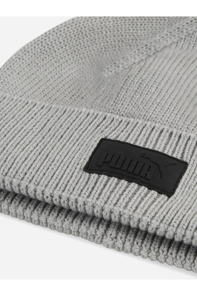 Puma Essentials Elevated Rubber Patch Low Crown Beanie