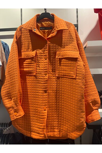 Kaktüs 23K030-001 قميص نسائي كبير الحجم بنمط مربعات من قماش الجاكار