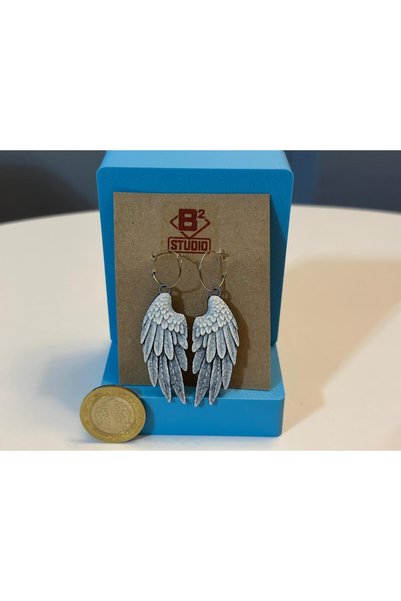 B2 Studio El Yapımı 3D Baskı Melek Kanadı Küpe – Beyaz & Gümüş Detaylı