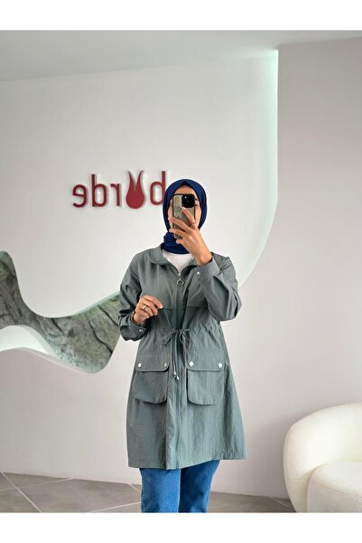 BÜRDE Parachute Fabric Mint Color Women's Jacket with Pocket