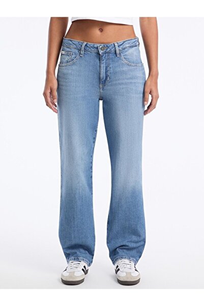 Guess Jeans Kadın Relaxed Fit Jean