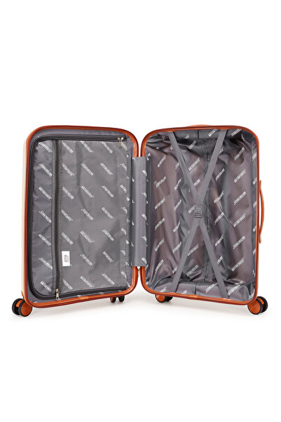 BRITISH TOURISTER 3 Piece Polypropylene Hard Side Spinner Luggage Trolley Set 20/24/28 Inch - Beige