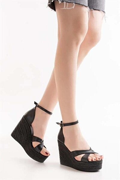 Les Passent Pantofi de damă Verla Cross Strap cu toc înalt cu talpă cu pană