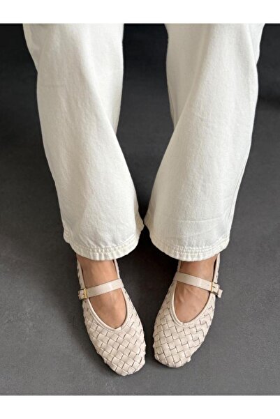 FSKOMBİN حذاء باليرينا نسائي من Albi Ekru بتفاصيل محبوكة